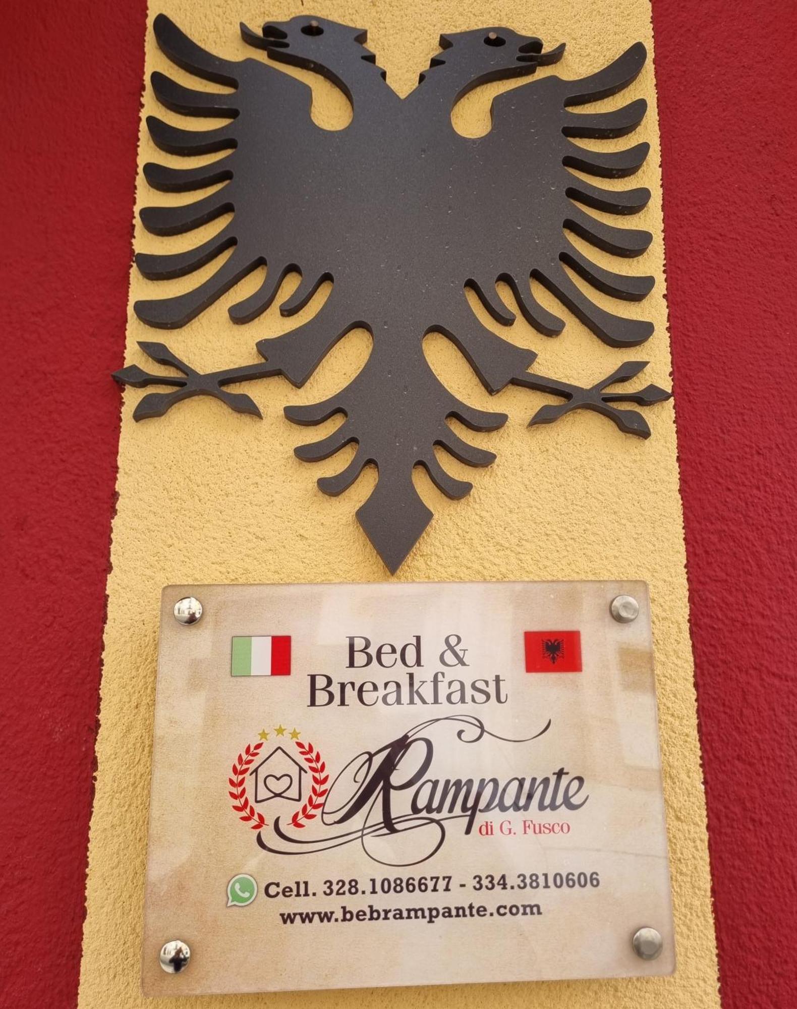 B&B Rampante เปียนาเดยีอัลบาเนซี ภายนอก รูปภาพ